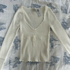 Aritzia soloist top